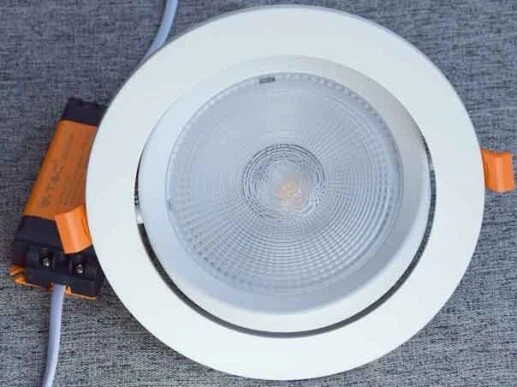 Led recessed spotlight flat swivelling