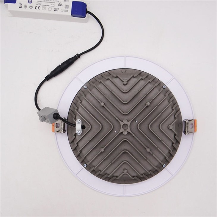 recessed retrofit downlight-8