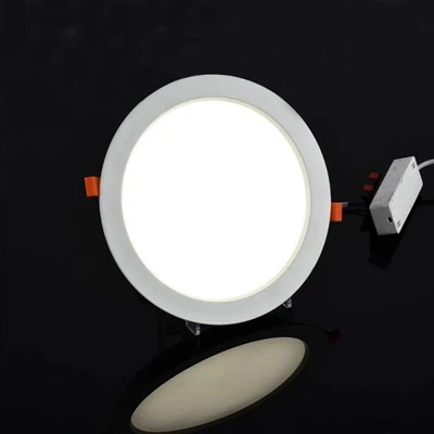 Downlight LED empotrable impermeable