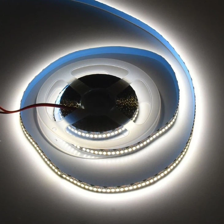 strip light ceiling