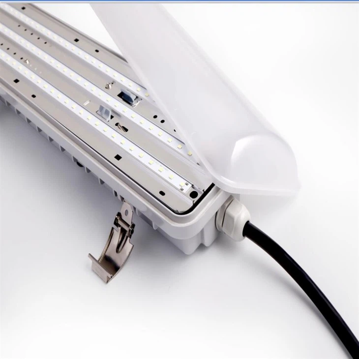 4ft LED Tri-proof Light Fixture 20W