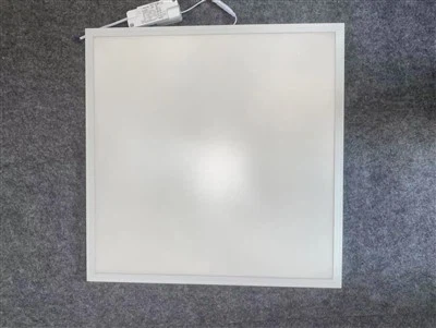 Lámpara de techo con panel de luz LED comercial